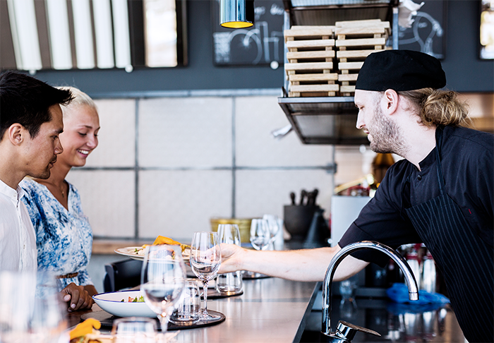 Mand 2 Kvinde på zenegy website